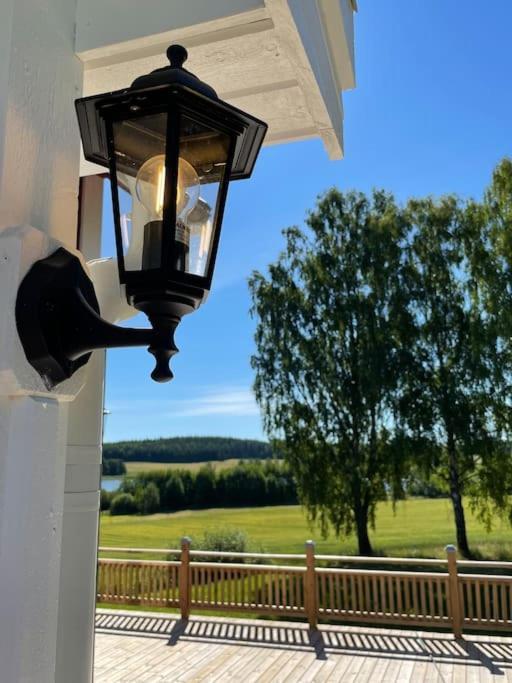Gard Med Egen Sjoe Med Bryggbat, Nyrenoverat! 카트리네홀름 외부 사진